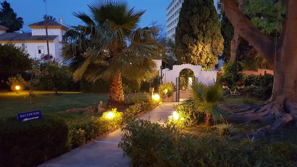 Hostal Boutique Los Geranios Del Pinar Torremolinos Ngoại thất bức ảnh
