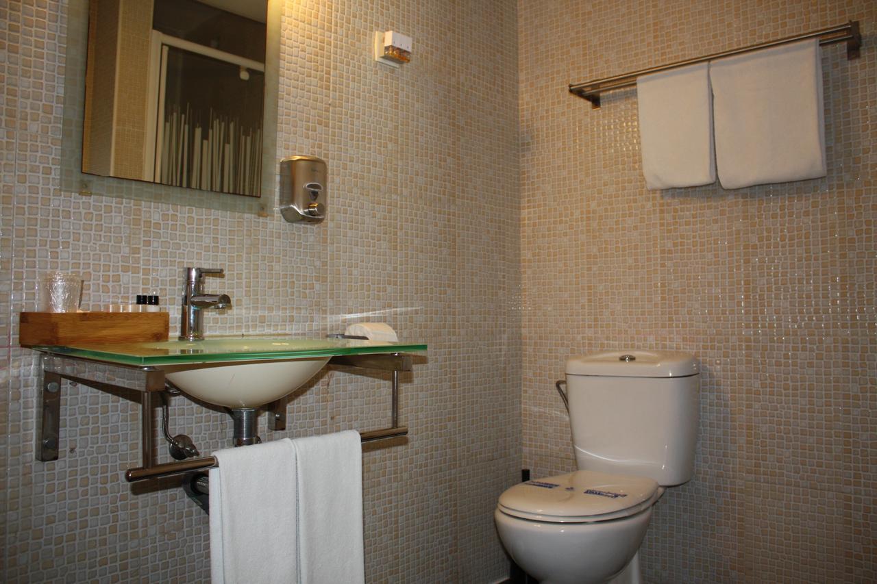 Hostal Boutique Los Geranios Del Pinar Torremolinos Ngoại thất bức ảnh