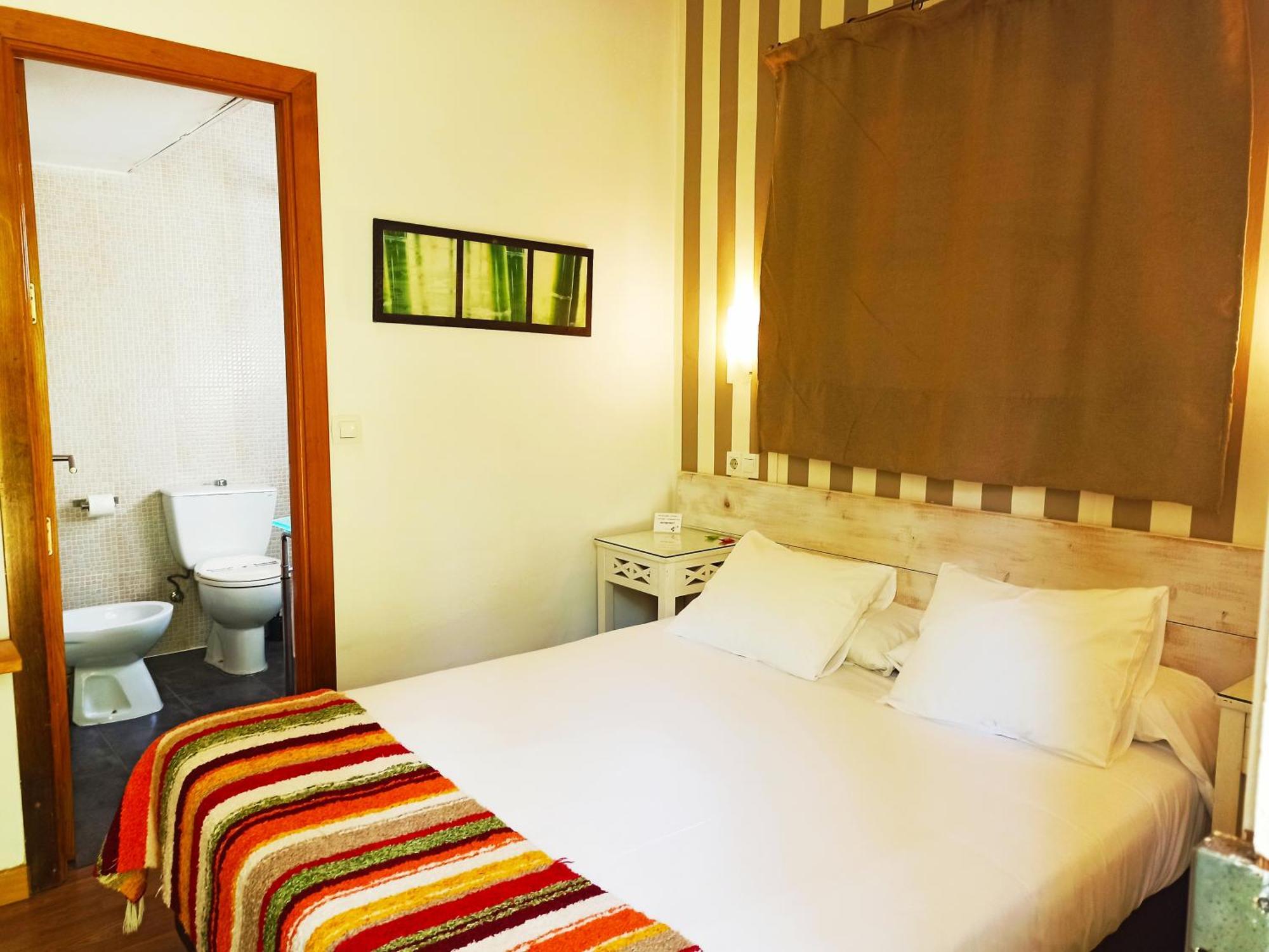 Hostal Boutique Los Geranios Del Pinar Torremolinos Ngoại thất bức ảnh